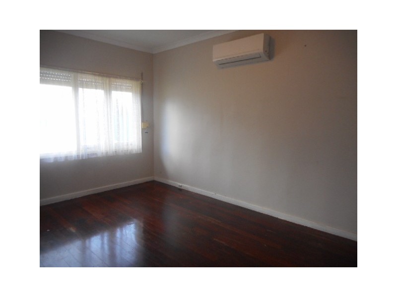 67 Sturtridge Road, Lockridge WA 6054