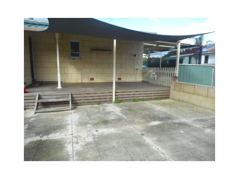 67 Sturtridge Road, Lockridge WA 6054