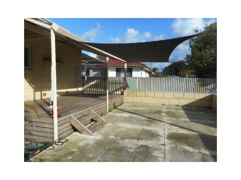 67 Sturtridge Road, Lockridge WA 6054