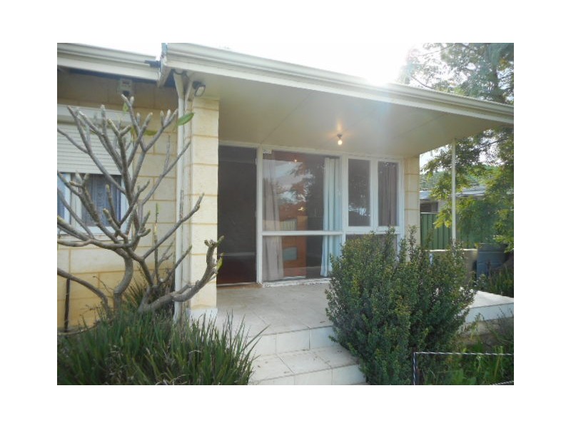 67 Sturtridge Road, Lockridge WA 6054