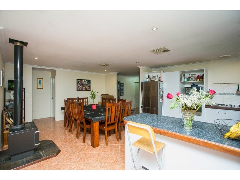 56 Nottingham Gardens, Ballajura WA 6066