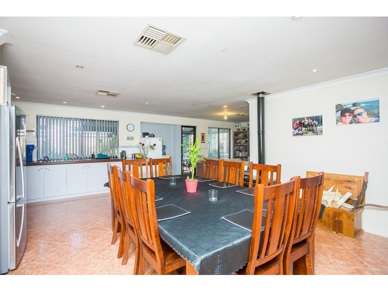 56 Nottingham Gardens, Ballajura WA 6066