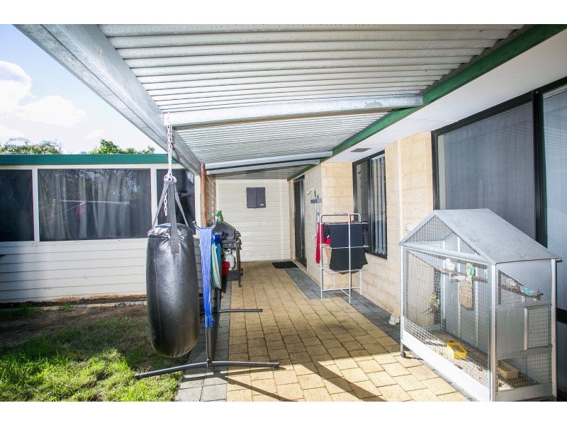 56 Nottingham Gardens, Ballajura WA 6066