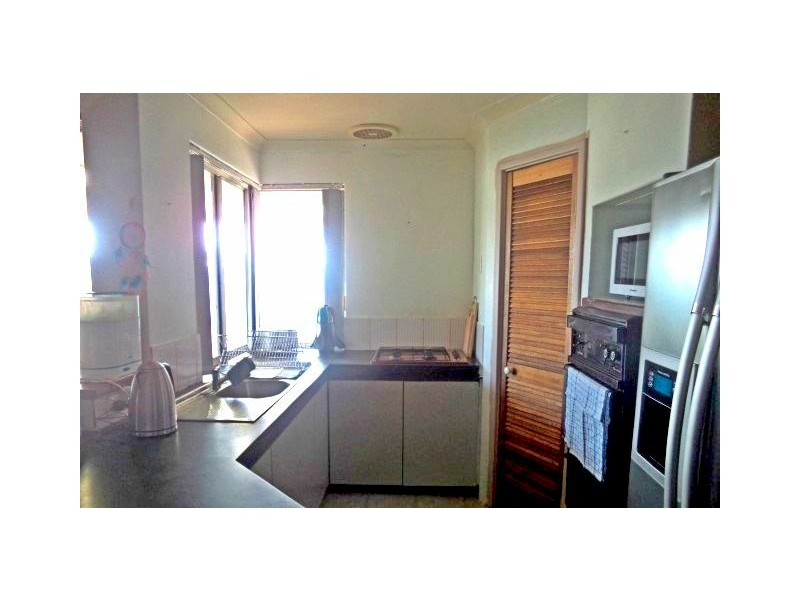 1 Beeston Crescent, Marangaroo WA 6064