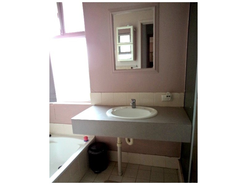 1 Beeston Crescent, Marangaroo WA 6064