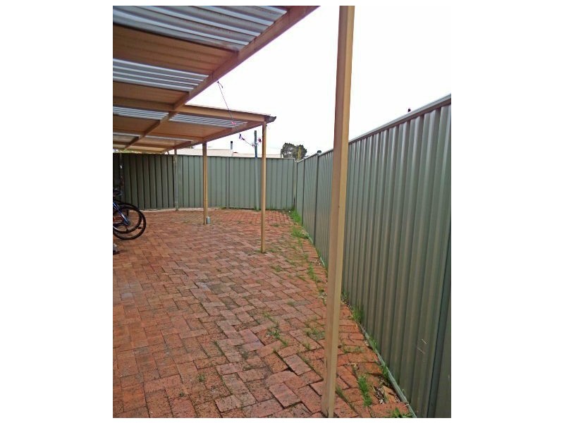 1 Beeston Crescent, Marangaroo WA 6064