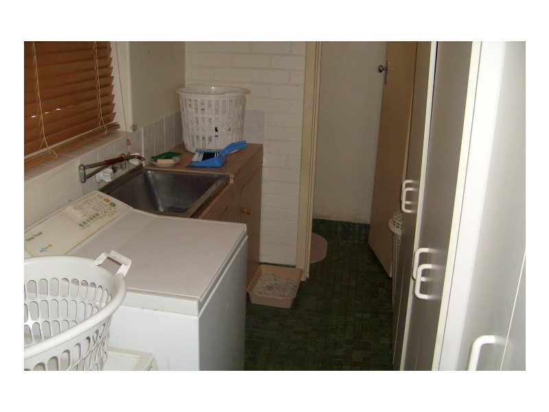 109 Hale Road, Forrestfield WA 6058