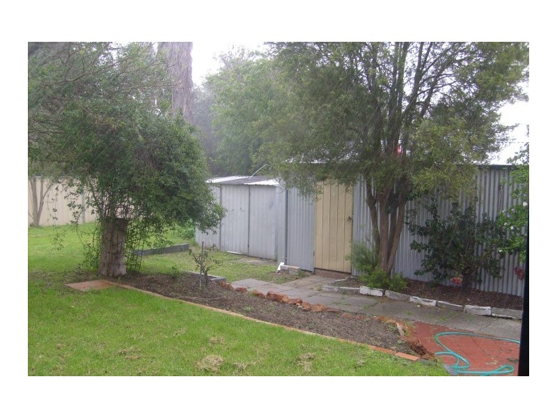 109 Hale Road, Forrestfield WA 6058