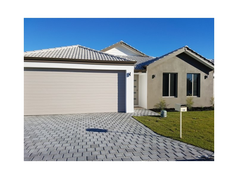 19 Macrandra Way, Caversham WA 6055