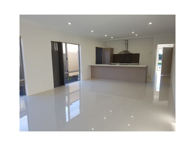 19 Macrandra Way, Caversham WA 6055