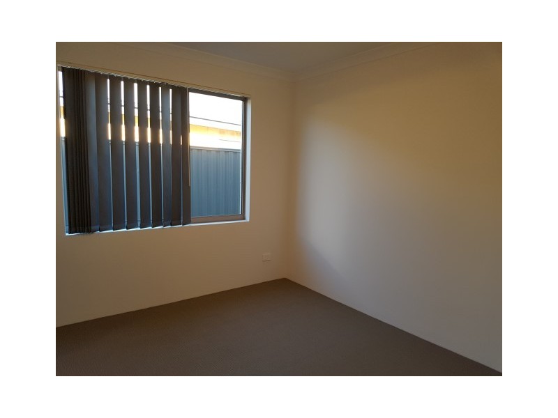 19 Macrandra Way, Caversham WA 6055