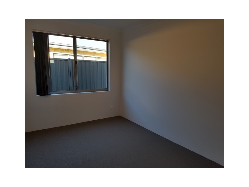 19 Macrandra Way, Caversham WA 6055