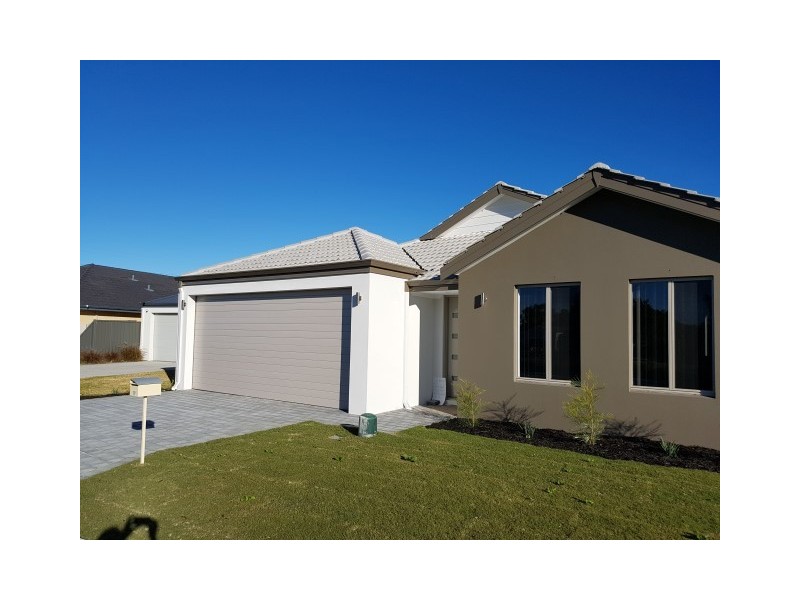 19 Macrandra Way, Caversham WA 6055