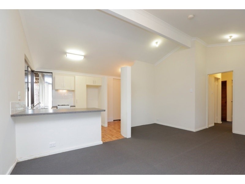 40 Meadowbrook Drive, Parkwood WA 6147