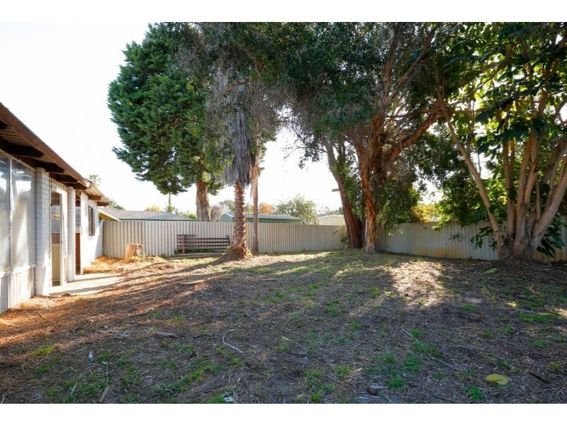 40 Meadowbrook Drive, Parkwood WA 6147