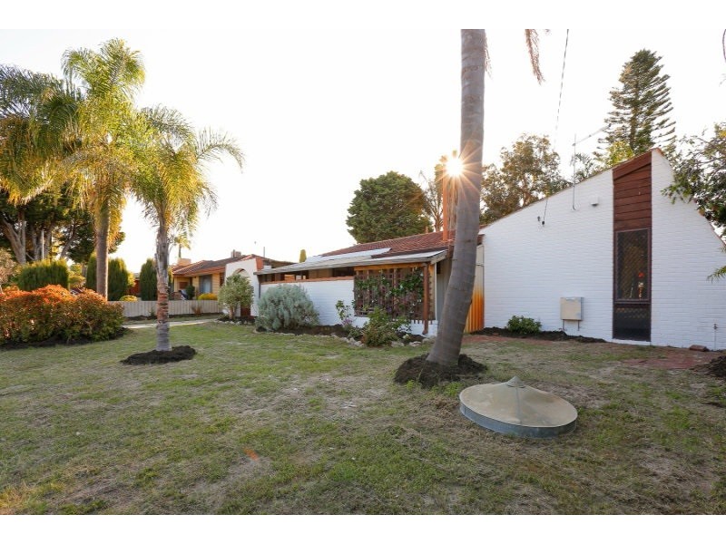 40 Meadowbrook Drive, Parkwood WA 6147