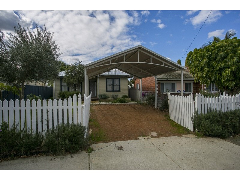 2/32 Cross Street, Queens Park WA 6107