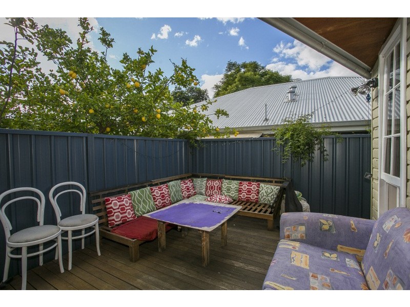 2/32 Cross Street, Queens Park WA 6107