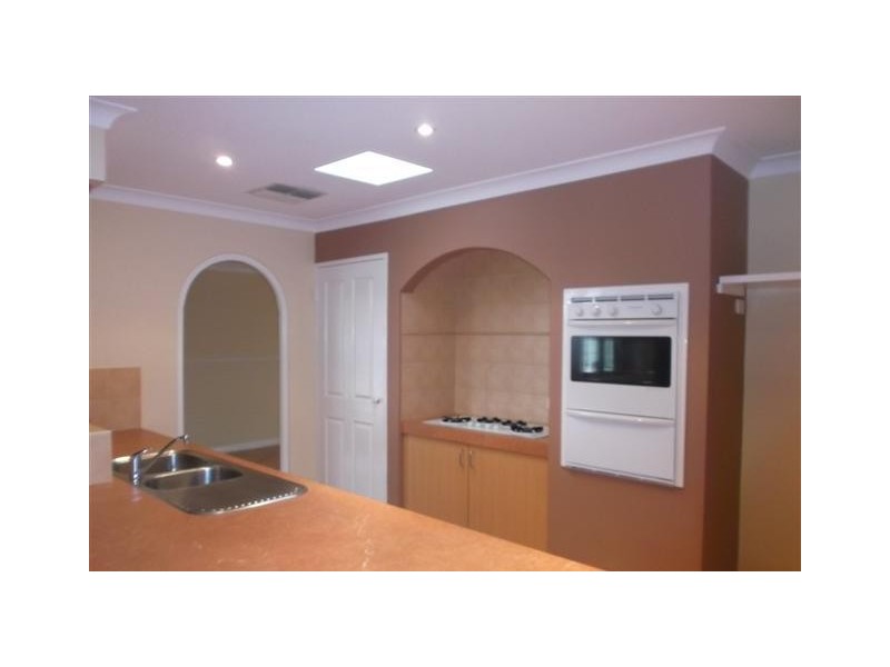 10 Beete Place, Beechboro WA 6063