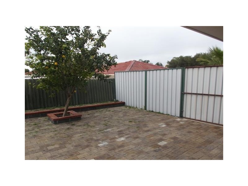 10 Beete Place, Beechboro WA 6063