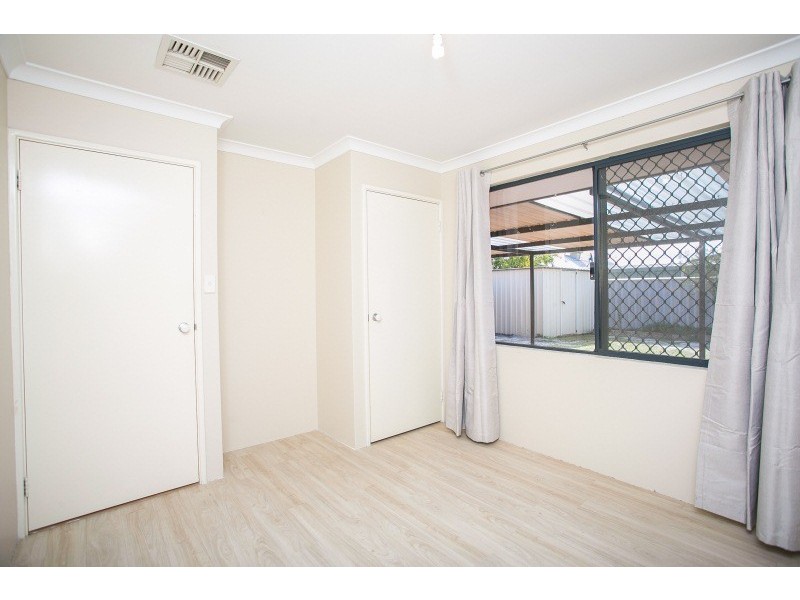 4 Hillwater Promenade, Beechboro WA 6063