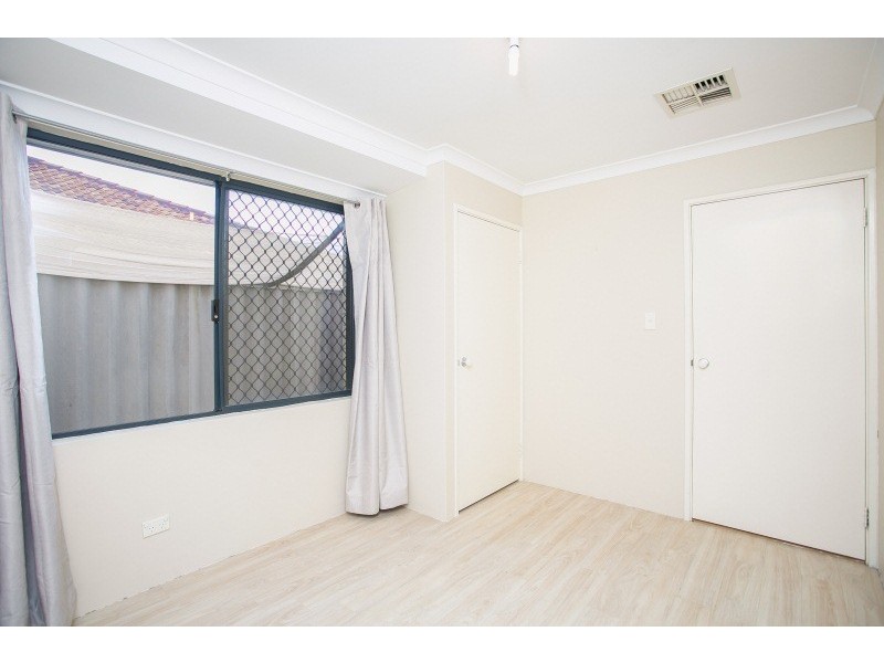 4 Hillwater Promenade, Beechboro WA 6063