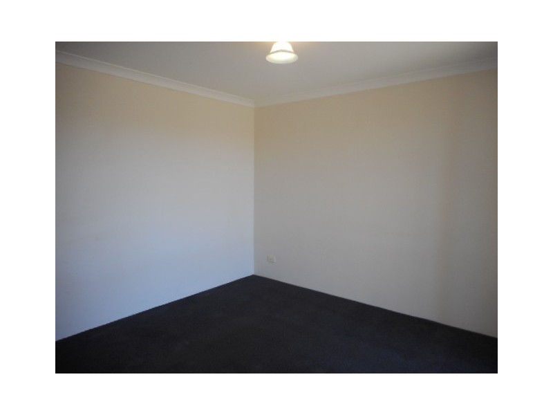 8 Brookside Gardens, Caversham WA 6055