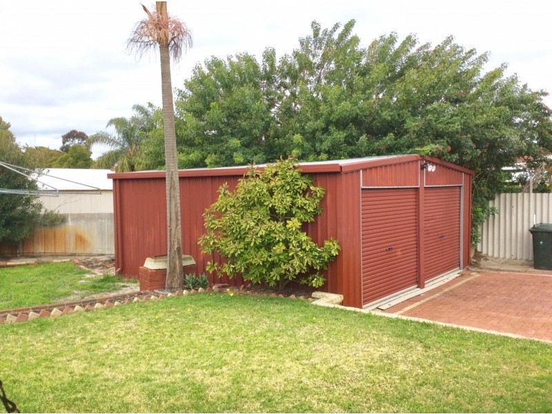 5 Mcglew Street, Eden Hill WA 6054