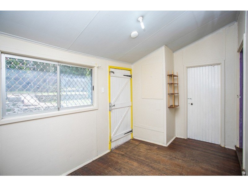 23 Beacham Crescent, Medina WA 6167