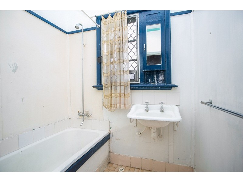 23 Beacham Crescent, Medina WA 6167