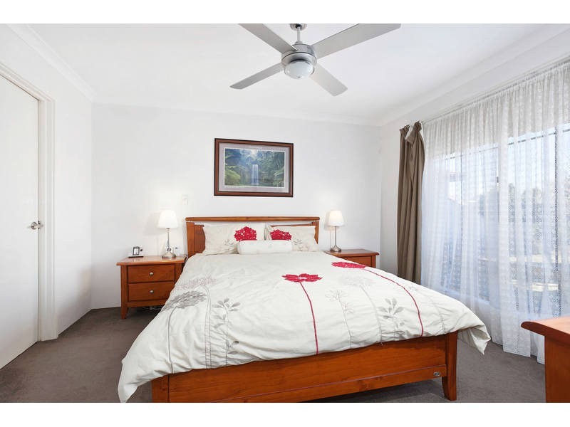 5 Debutante Close, Huntingdale WA 6110