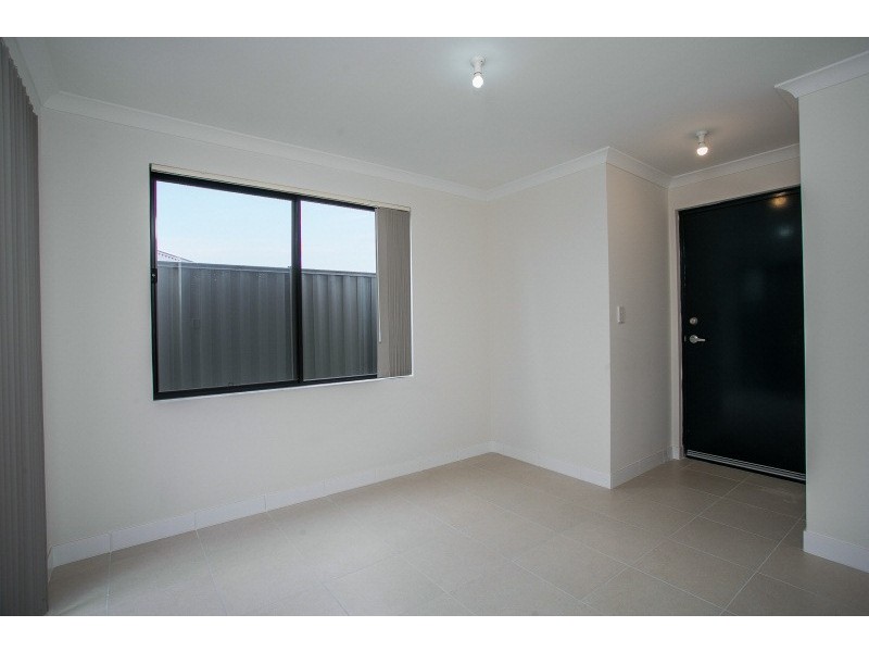 53 Featherflower Avenue, West Swan WA 6055