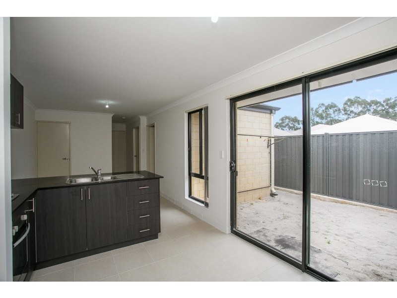 53 Featherflower Avenue, West Swan WA 6055