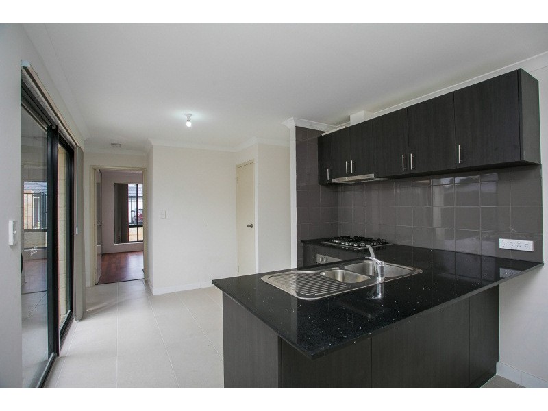53 Featherflower Avenue, West Swan WA 6055