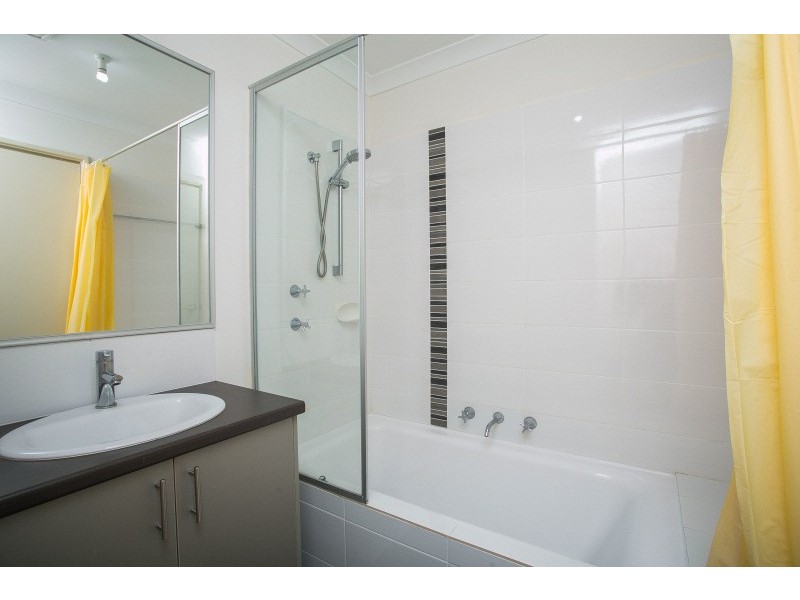 53 Featherflower Avenue, West Swan WA 6055