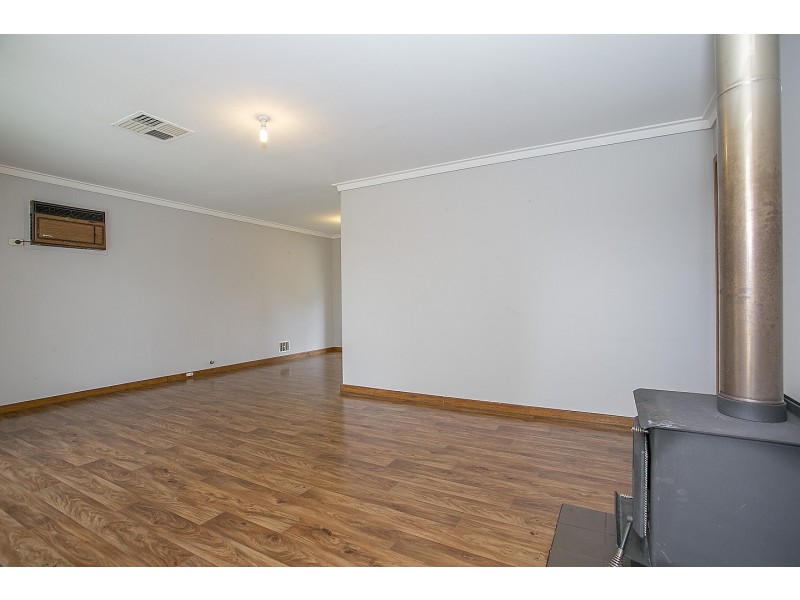 90 Dale Road, Armadale WA 6112