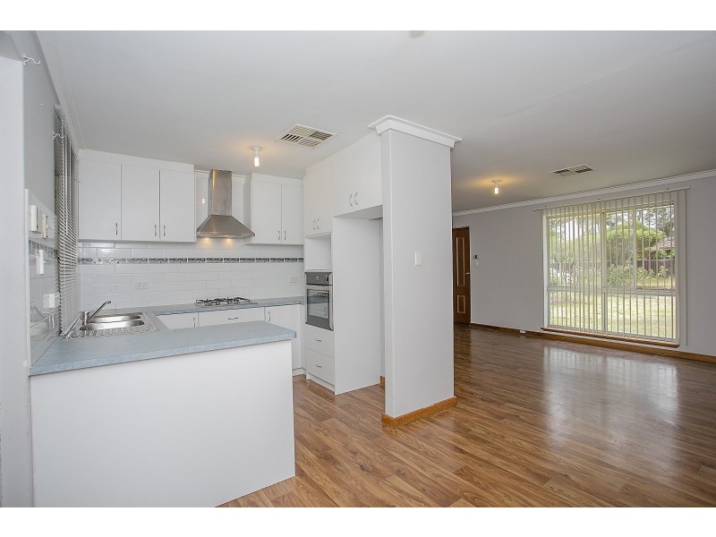 90 Dale Road, Armadale WA 6112