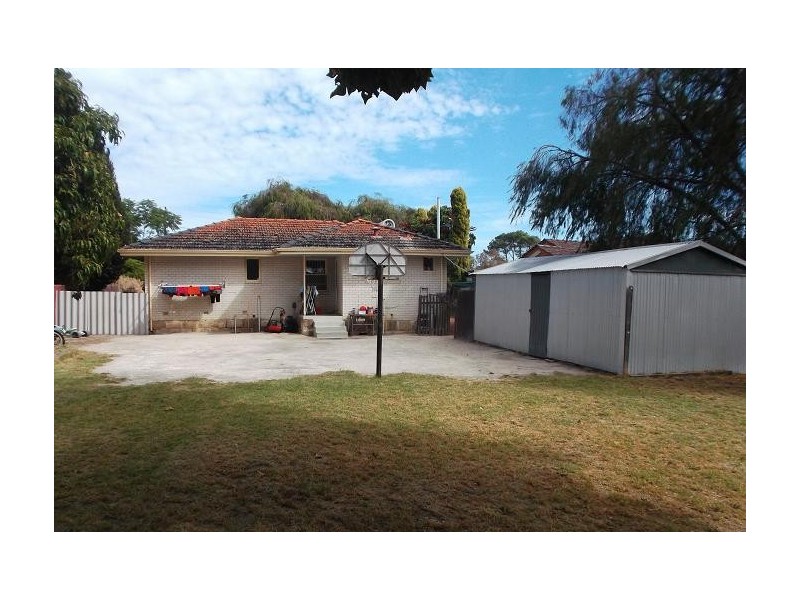 74 Sturtridge Road, Lockridge WA 6054