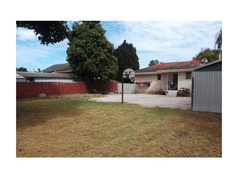 74 Sturtridge Road, Lockridge WA 6054