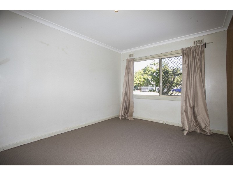 30 Letsom Way, Langford WA 6147