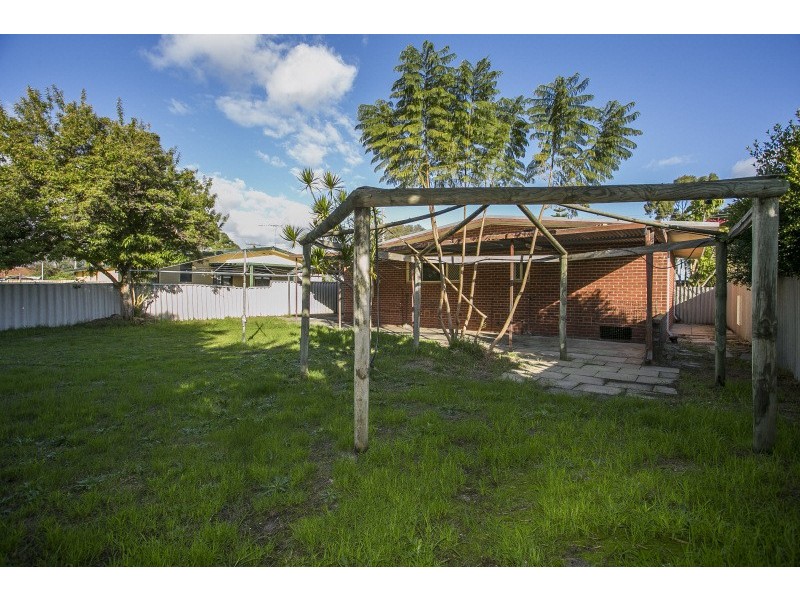 30 Letsom Way, Langford WA 6147