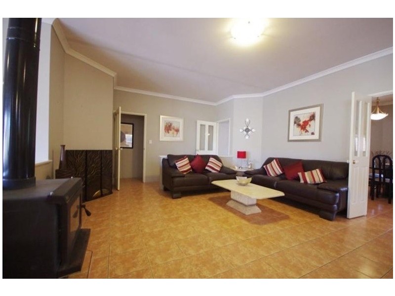 17 Silkwood Way, Beechboro WA 6063