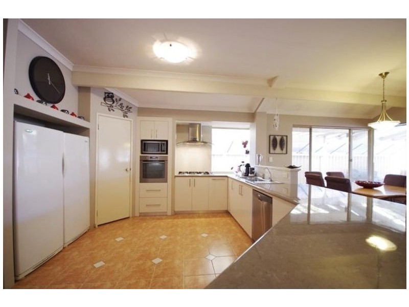 17 Silkwood Way, Beechboro WA 6063