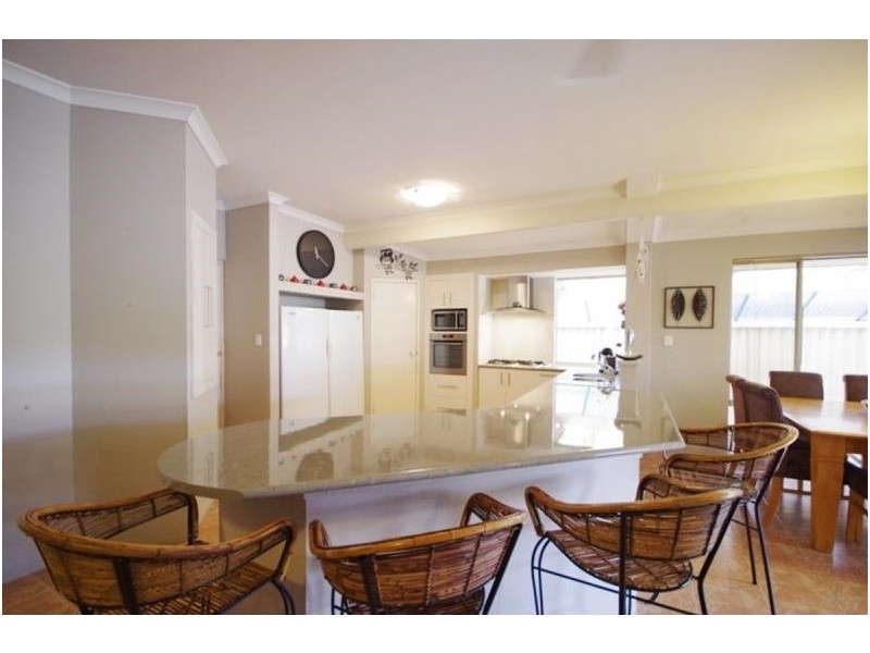 17 Silkwood Way, Beechboro WA 6063