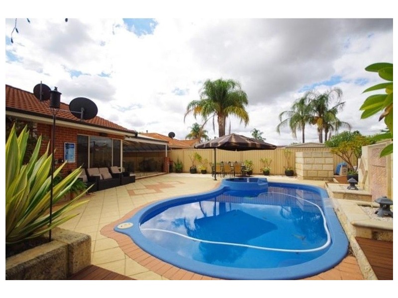 17 Silkwood Way, Beechboro WA 6063