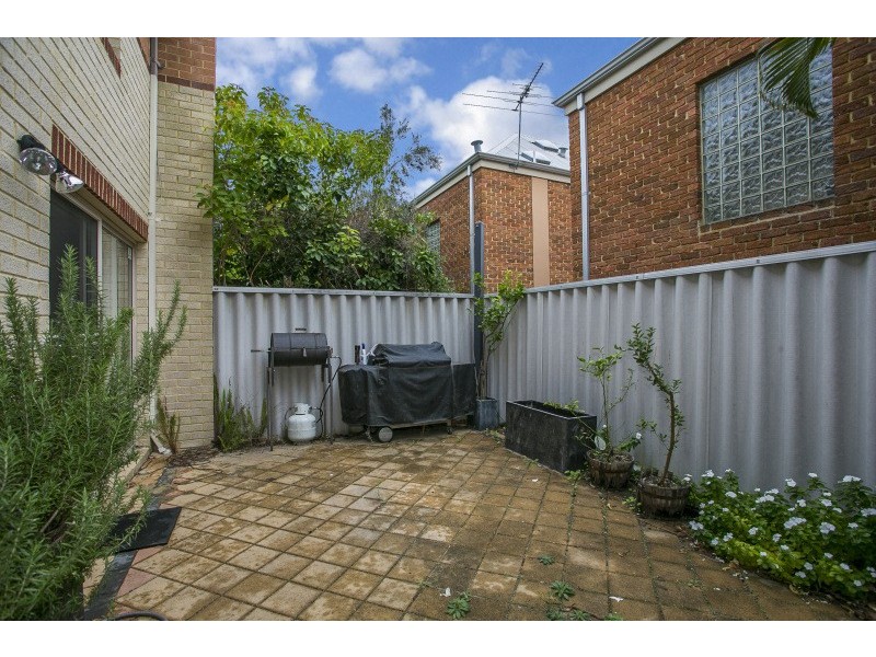 2/12 Melrose Street, Leederville WA 6007