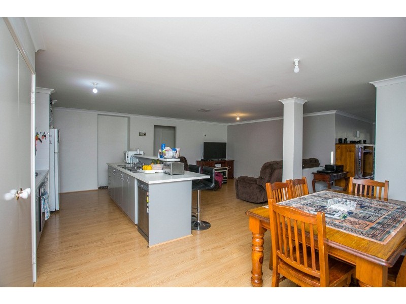 10 Kandimak Boulevard, Byford WA 6122