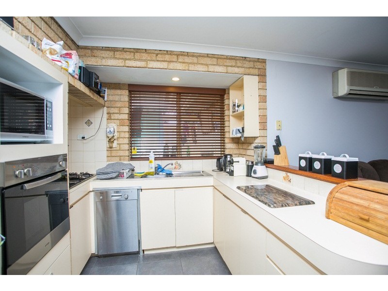 10 Rhone Place, Beechboro WA 6063