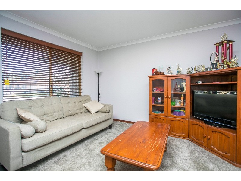 10 Rhone Place, Beechboro WA 6063