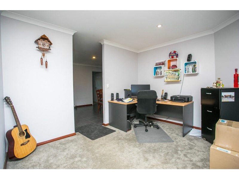 10 Rhone Place, Beechboro WA 6063